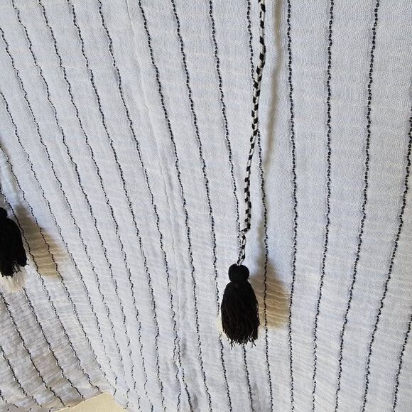 EUC JOIE PIN STRIPED SPLIT V NECK TASSEL ACCENT LOOSE FIT TOP SIZE L - Picture 9 of 15